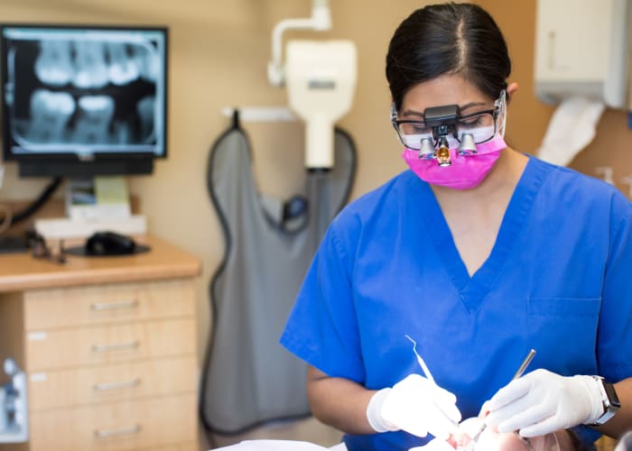 Fluoride Treatment | Clinique Dentaire Dr. S. Sgro & Dr. J. Lang | Montreal Dentist